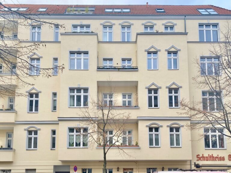 Straßenansicht