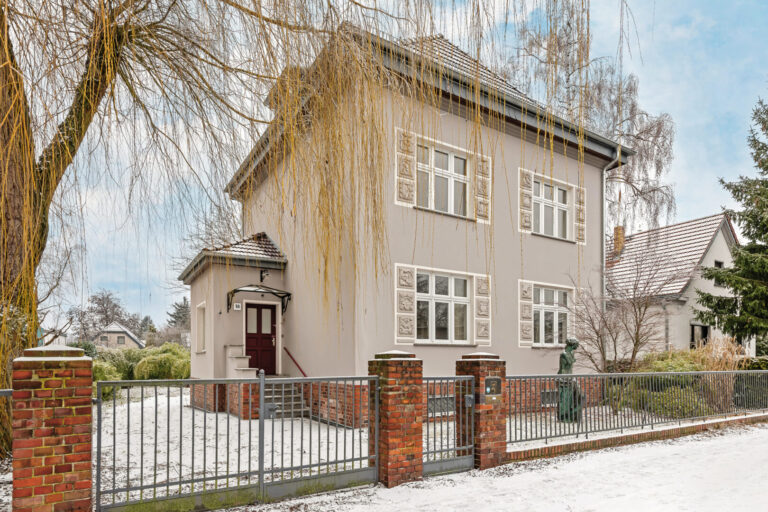 Repräsentative, Sanierte Stadtvilla Mit Klassischer Architektur In Begehrter Wohnlage Pankows 2 Frontansicht