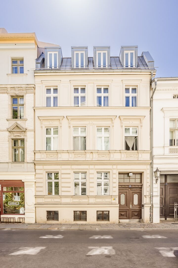 Berlin Mitte | Wohnen Über Den Dächern Der Sophienstraße – Dachgeschoss Mit Südwest-Terrasse 1 Außenansicht