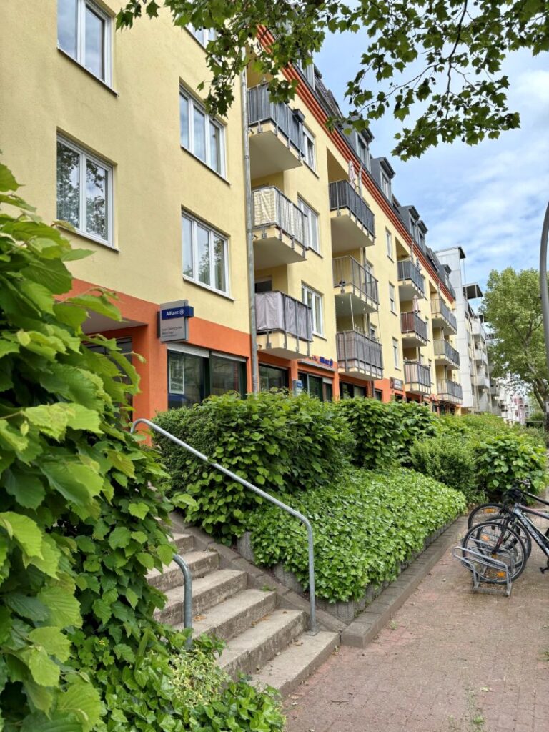 Attraktives Ladengeschäft In Wilhelmsruh 8 Außenansicht